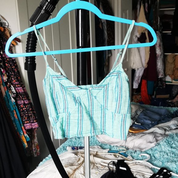 Spell Island Crop Top - Picture 3 of 6